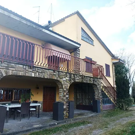 Isabel Villa Arezzo